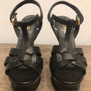 Saint Laurent Platform sandal in smooth leather